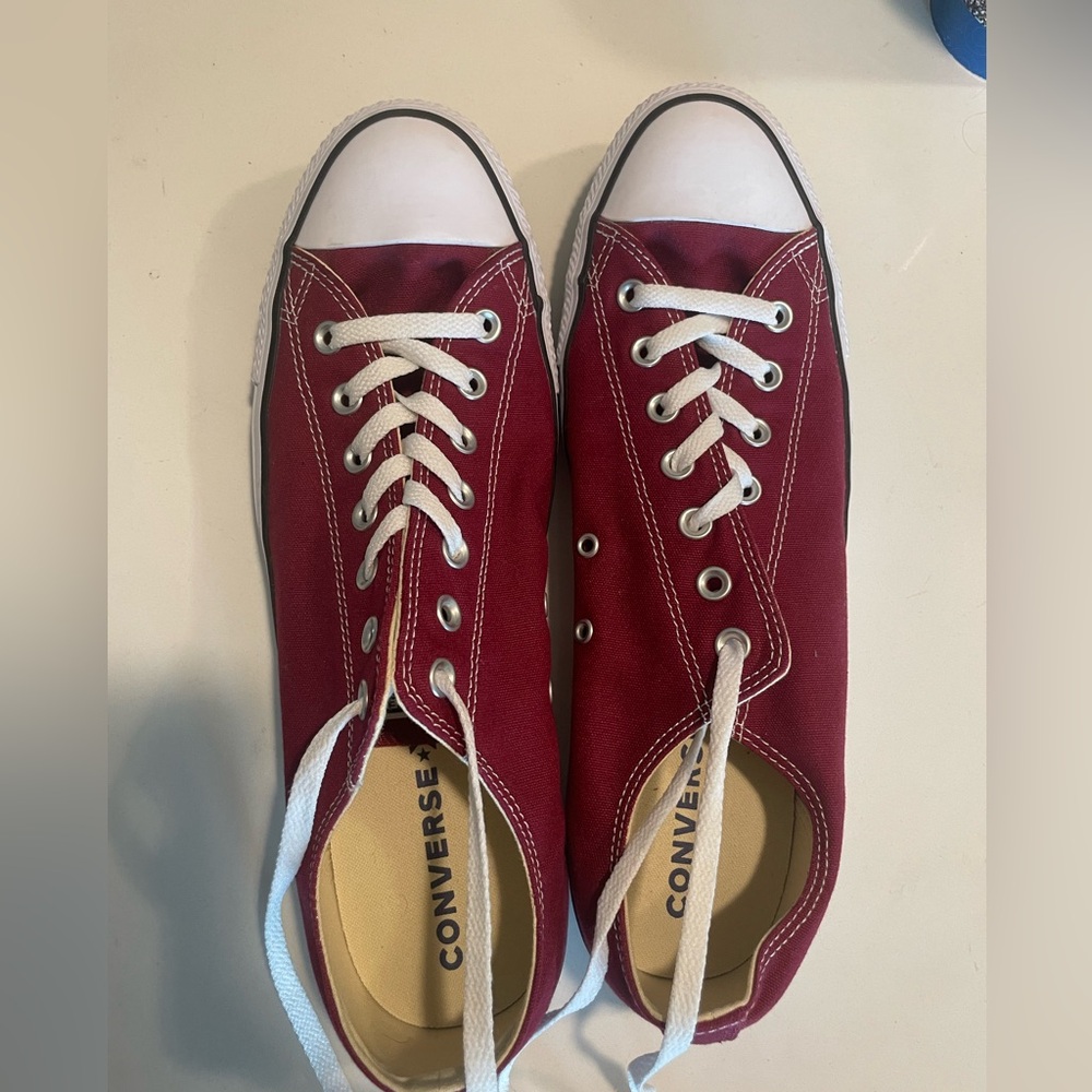 Men’s Converse Low Top Burgundy Canvas Sneakers